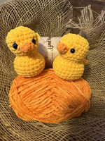 Silke Baby Puff zsenília fonalból horgolt kacsa